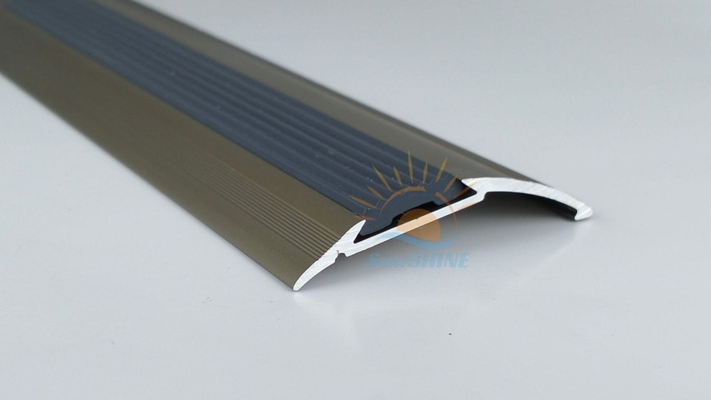 Nẹp nhôm chênh cốt chống trơn NOP