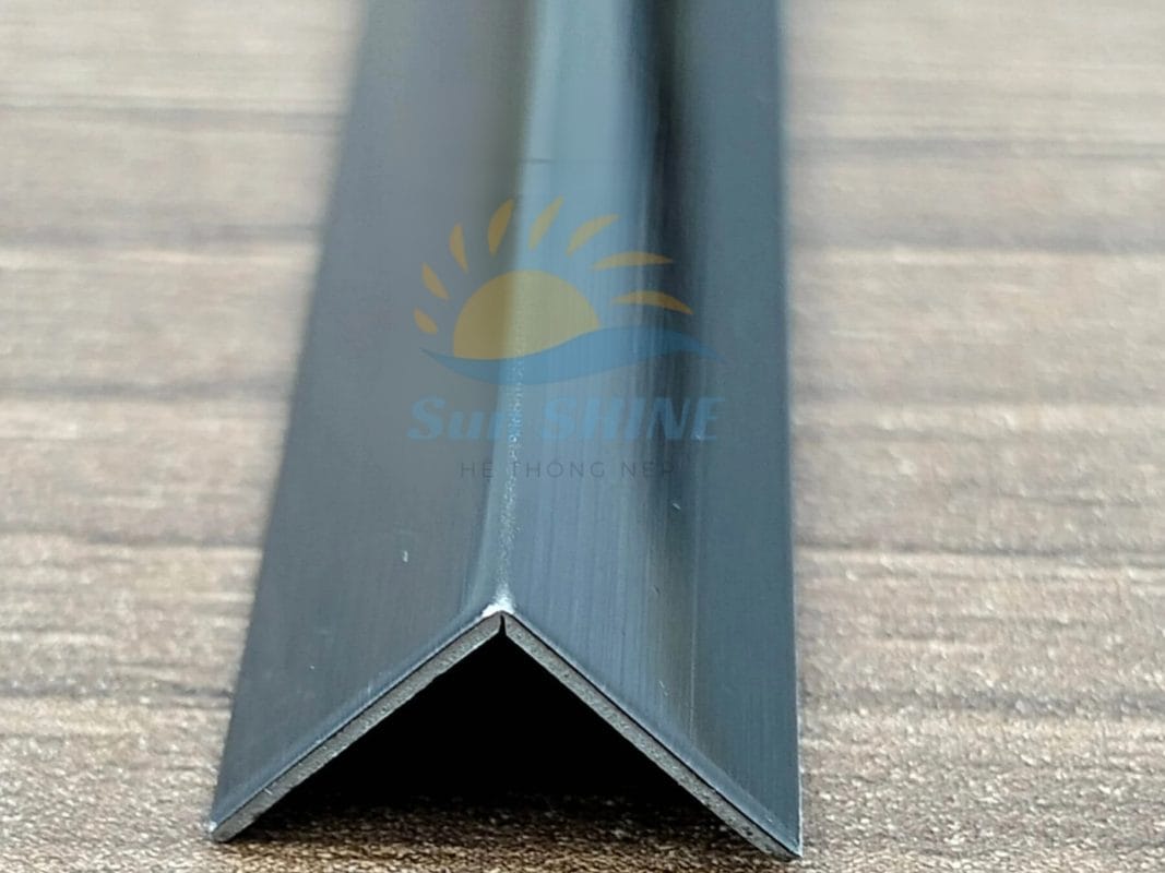 Top 6 Kích Thước Nẹp V Inox Phổ Biến Và Ứng Dụng Thực Tế 1 Nẹp inox chữ V